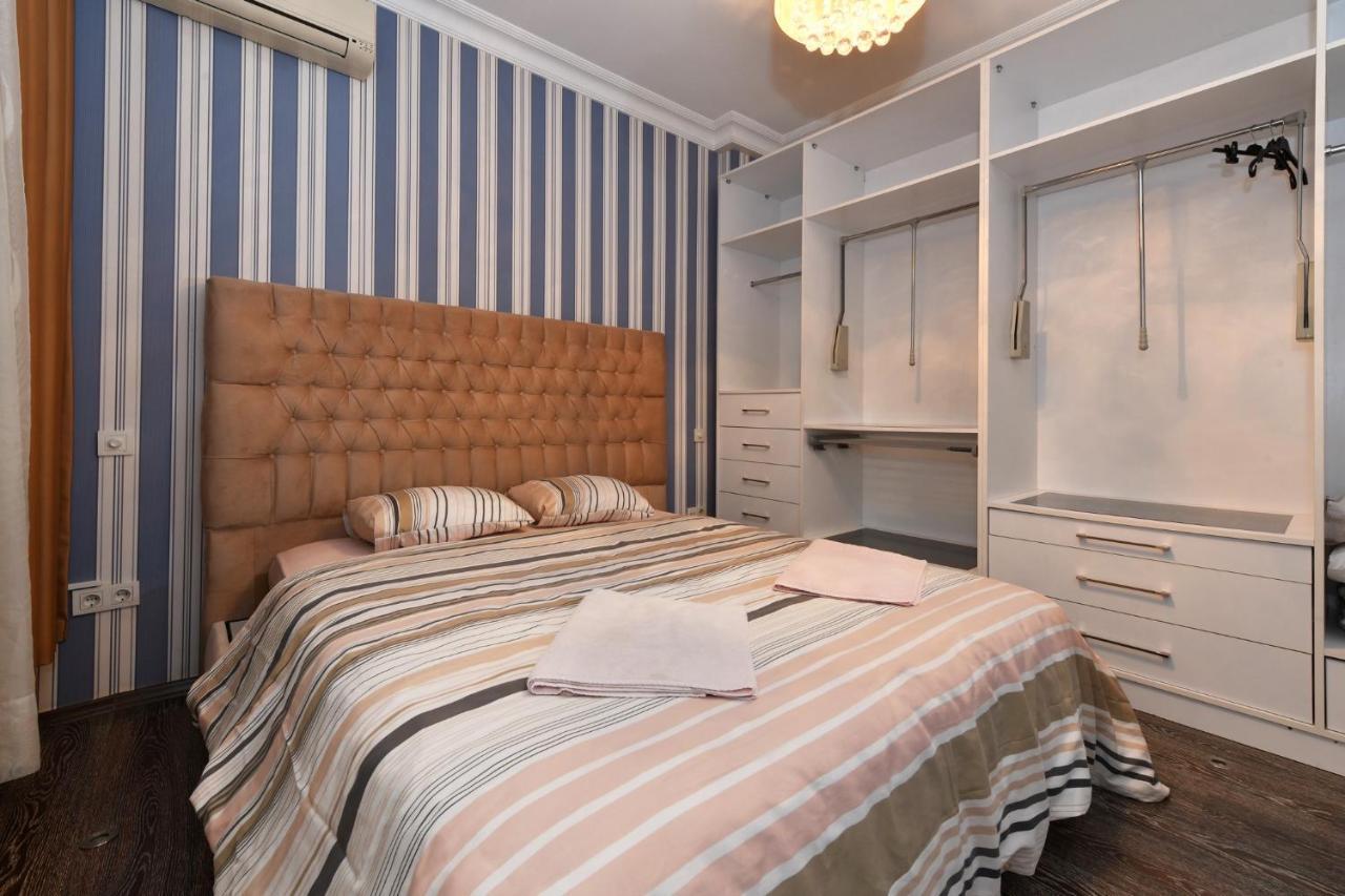 Apartament Iskete *